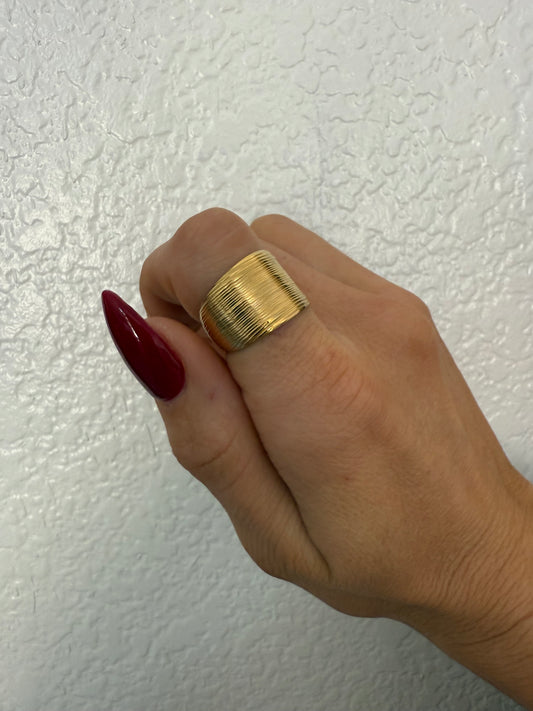 Harlow Ring