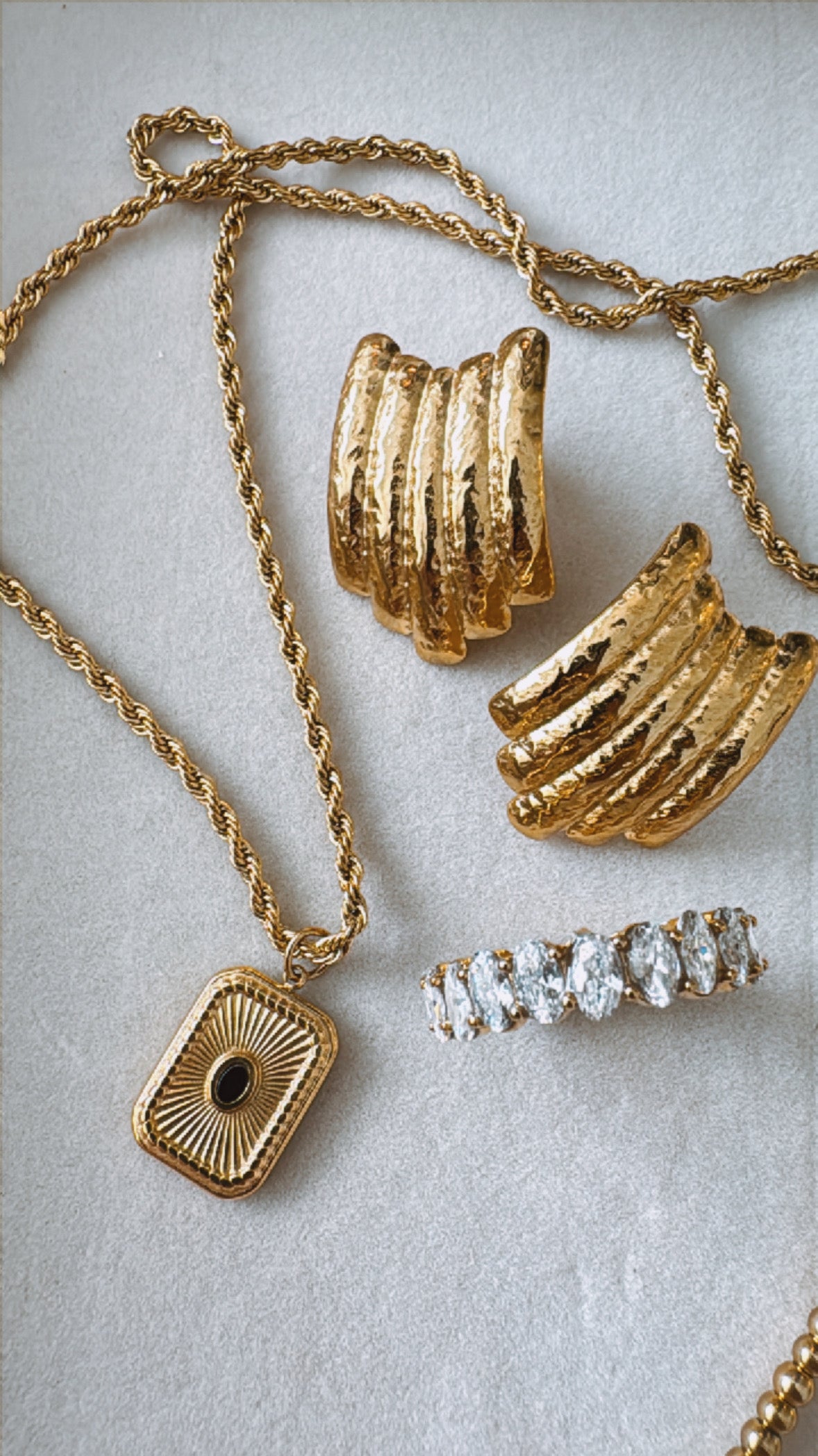 Cozzie Necklace Pendant