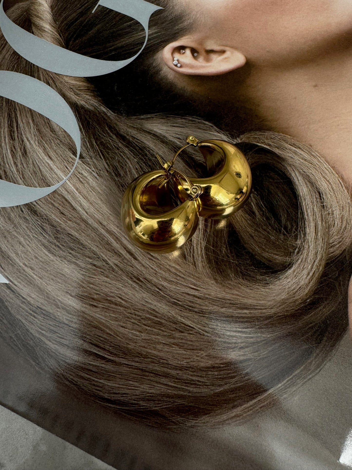 Mal Hollow Earrings