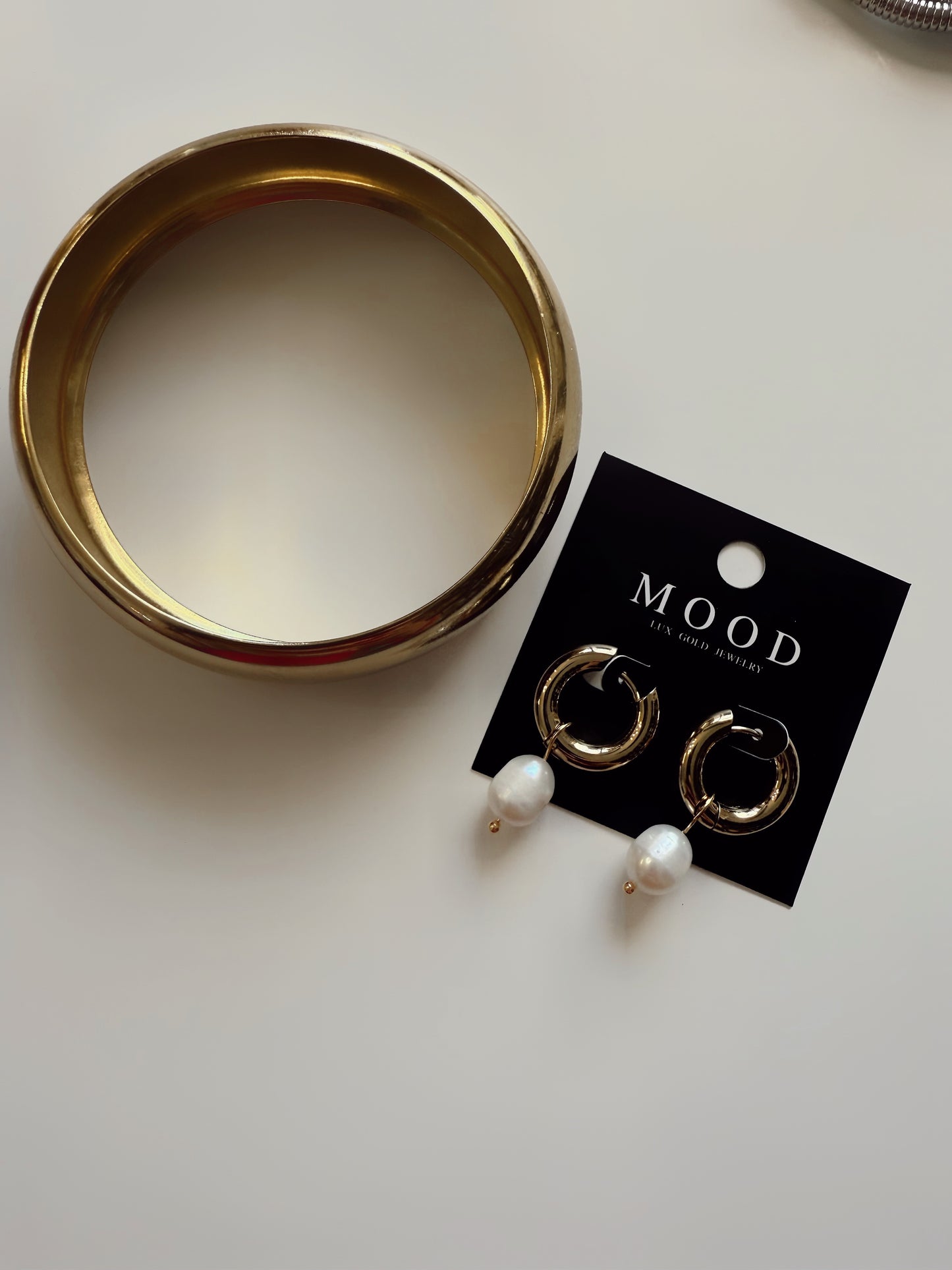 Pearla Pearl Huggies