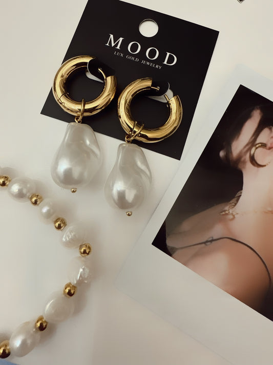 St Tropez Vacation Pearl Earrings