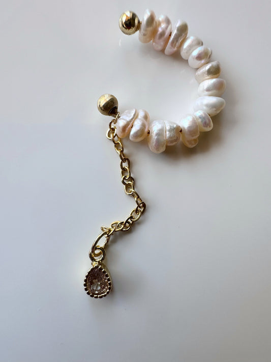 Bella Pearl Ear Cuff