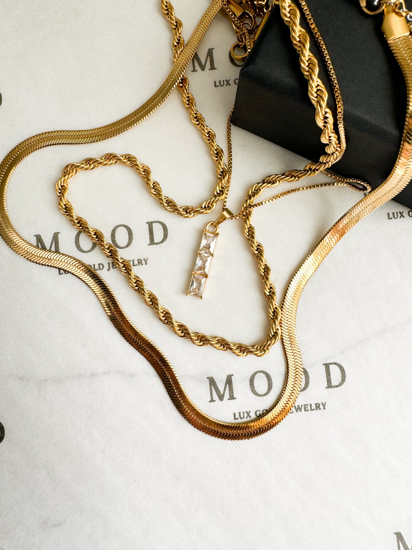 Mona Necklace