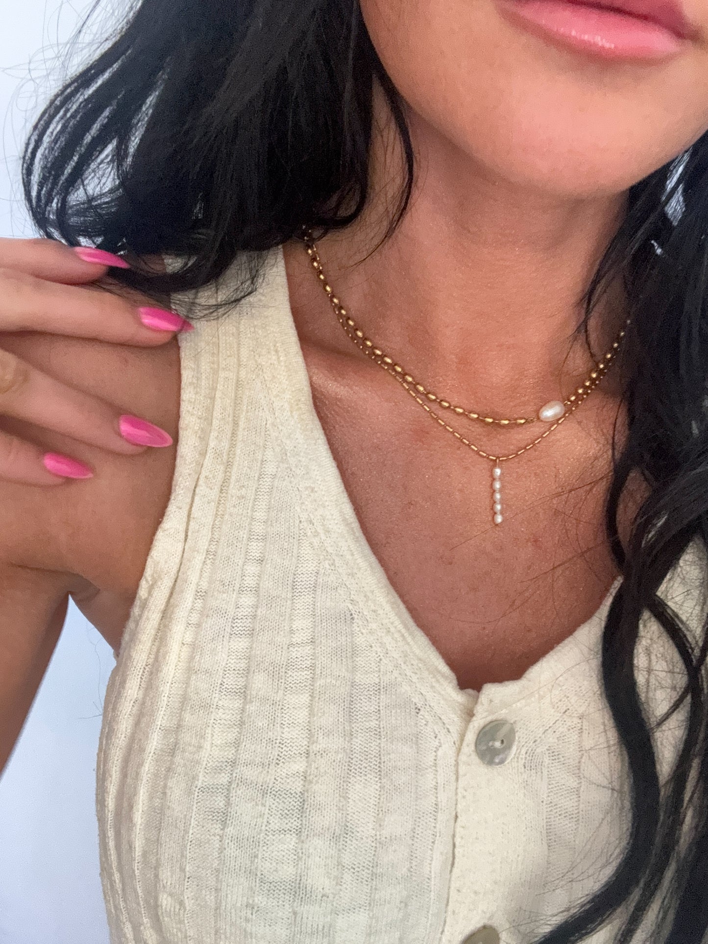Leah Dainty Pearl Necklace