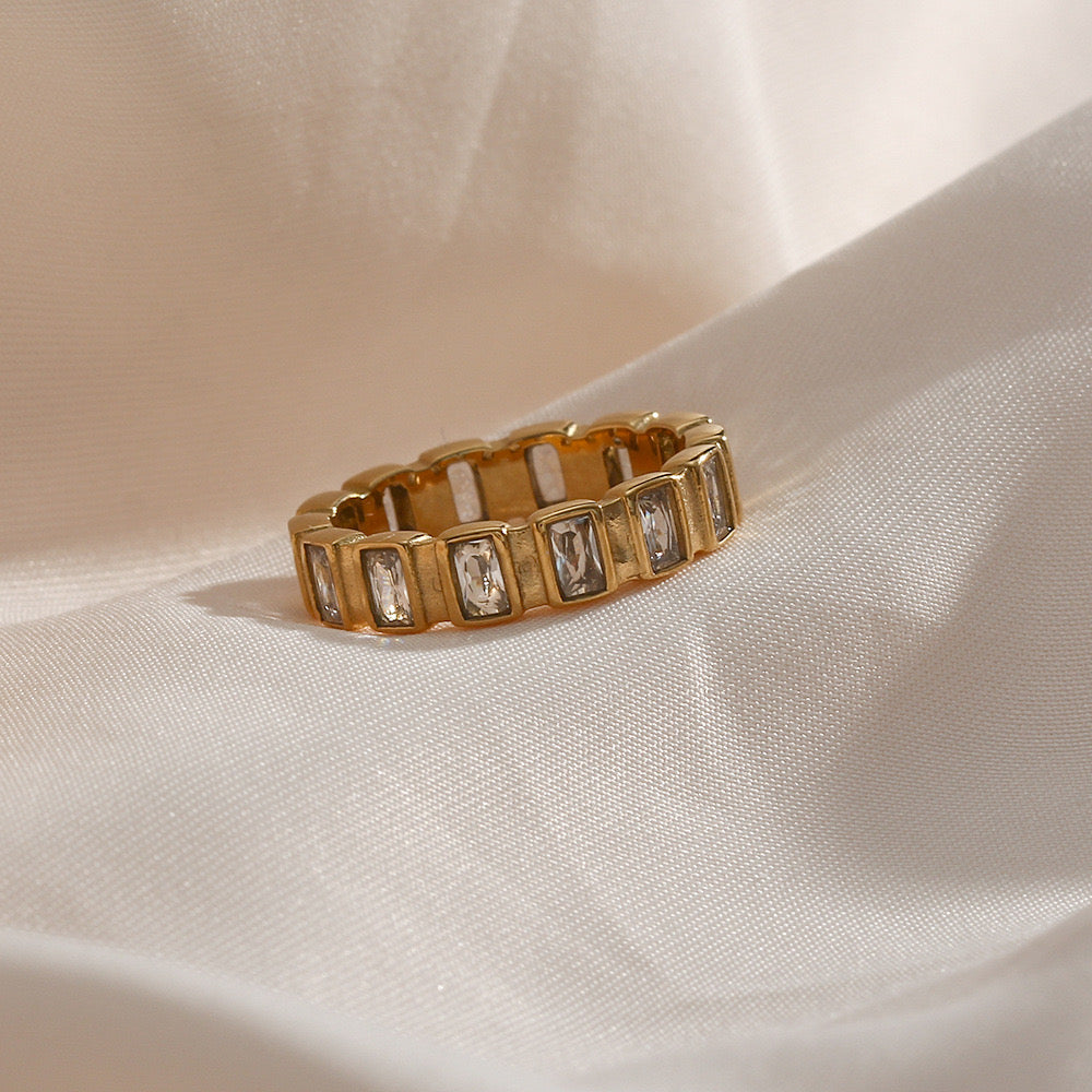 Elizabeth Ring