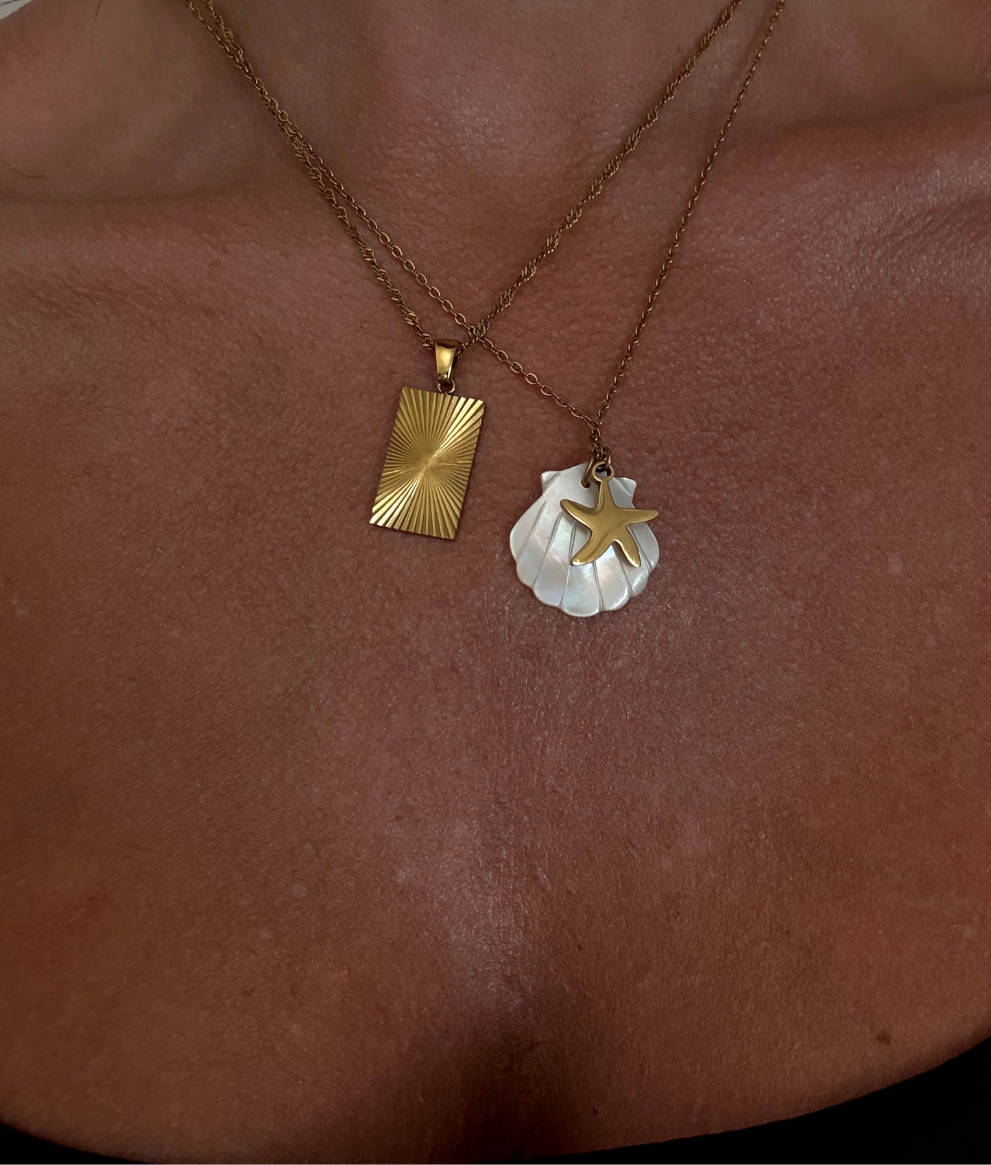 Golden Ray Pendant Necklace