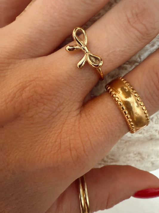 Dainty Bow Ring