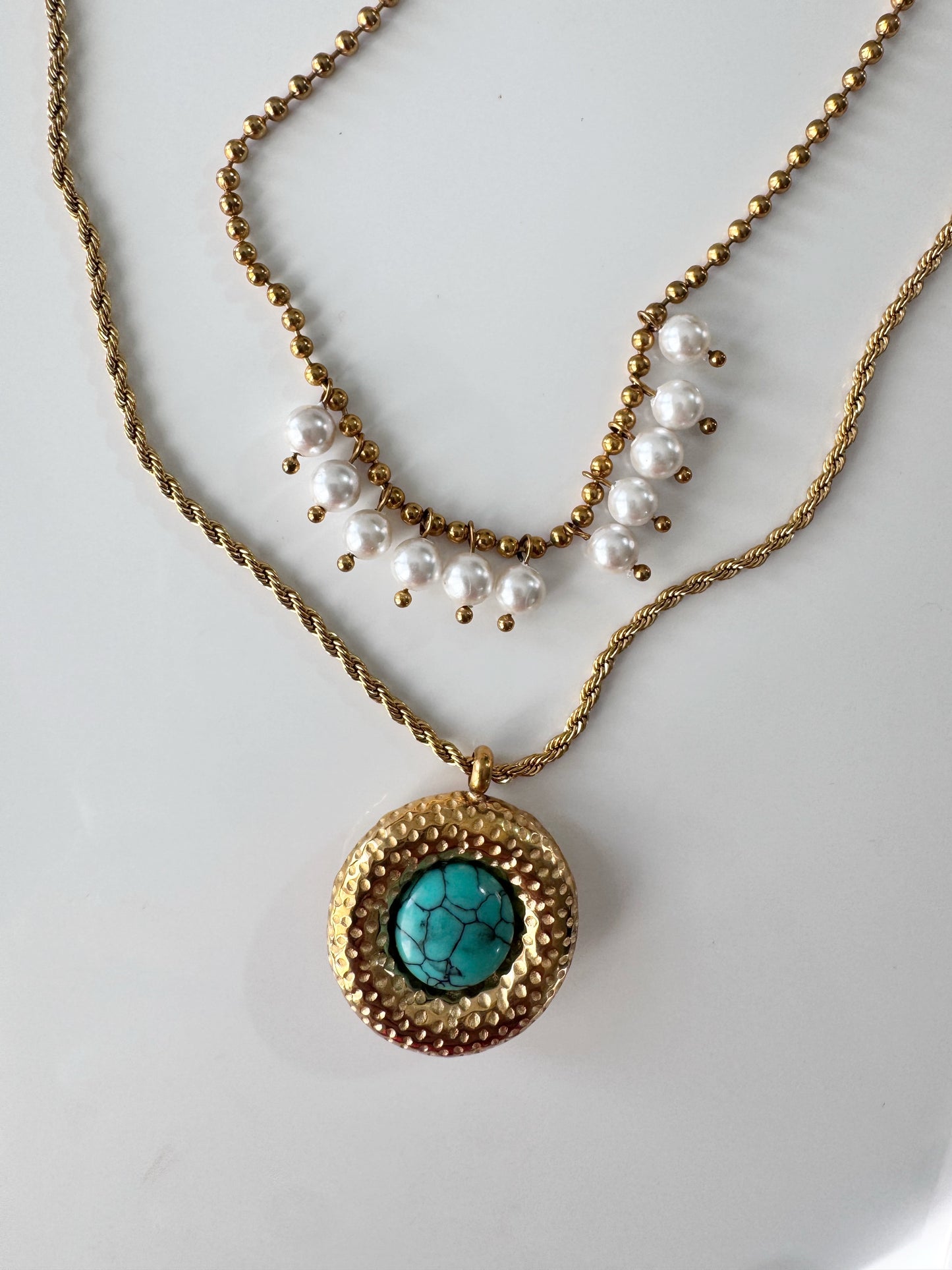 Zariah Pearls Necklace