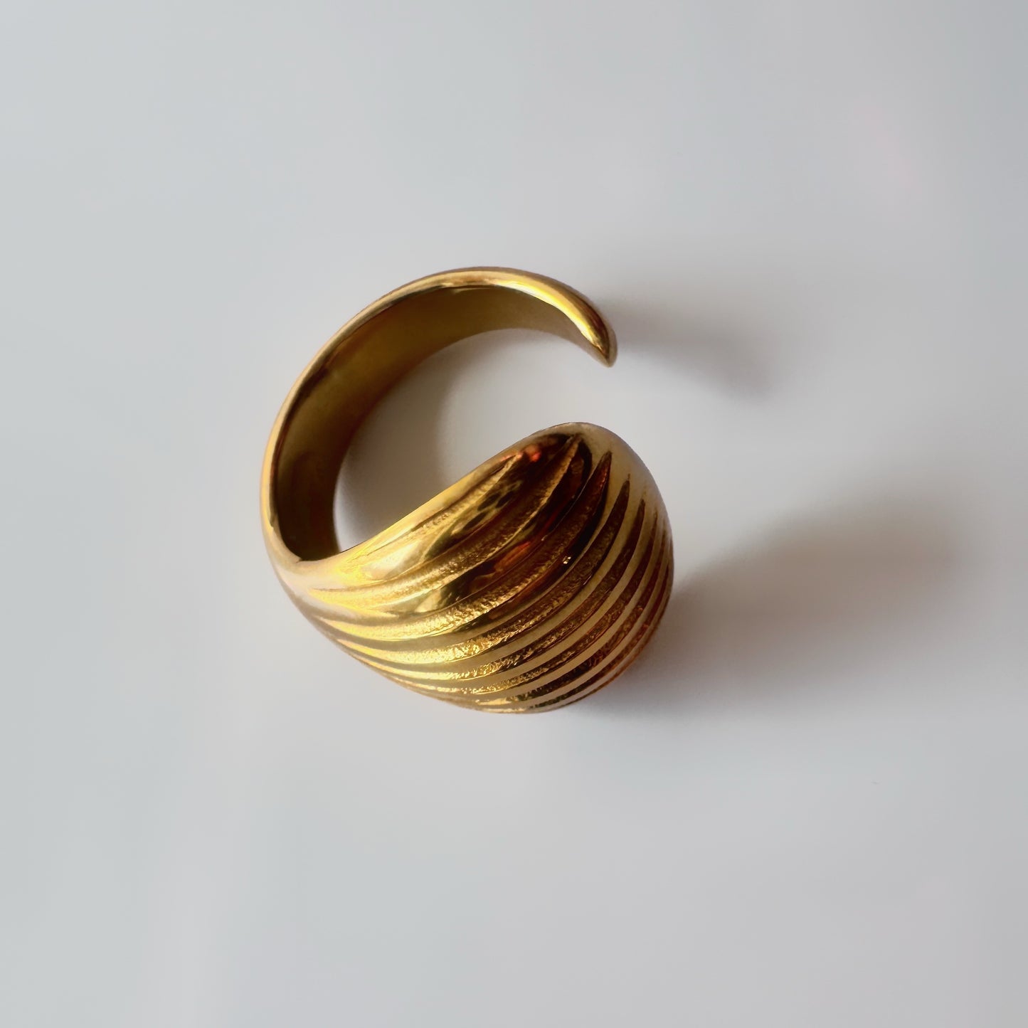 Ria Gold Ring