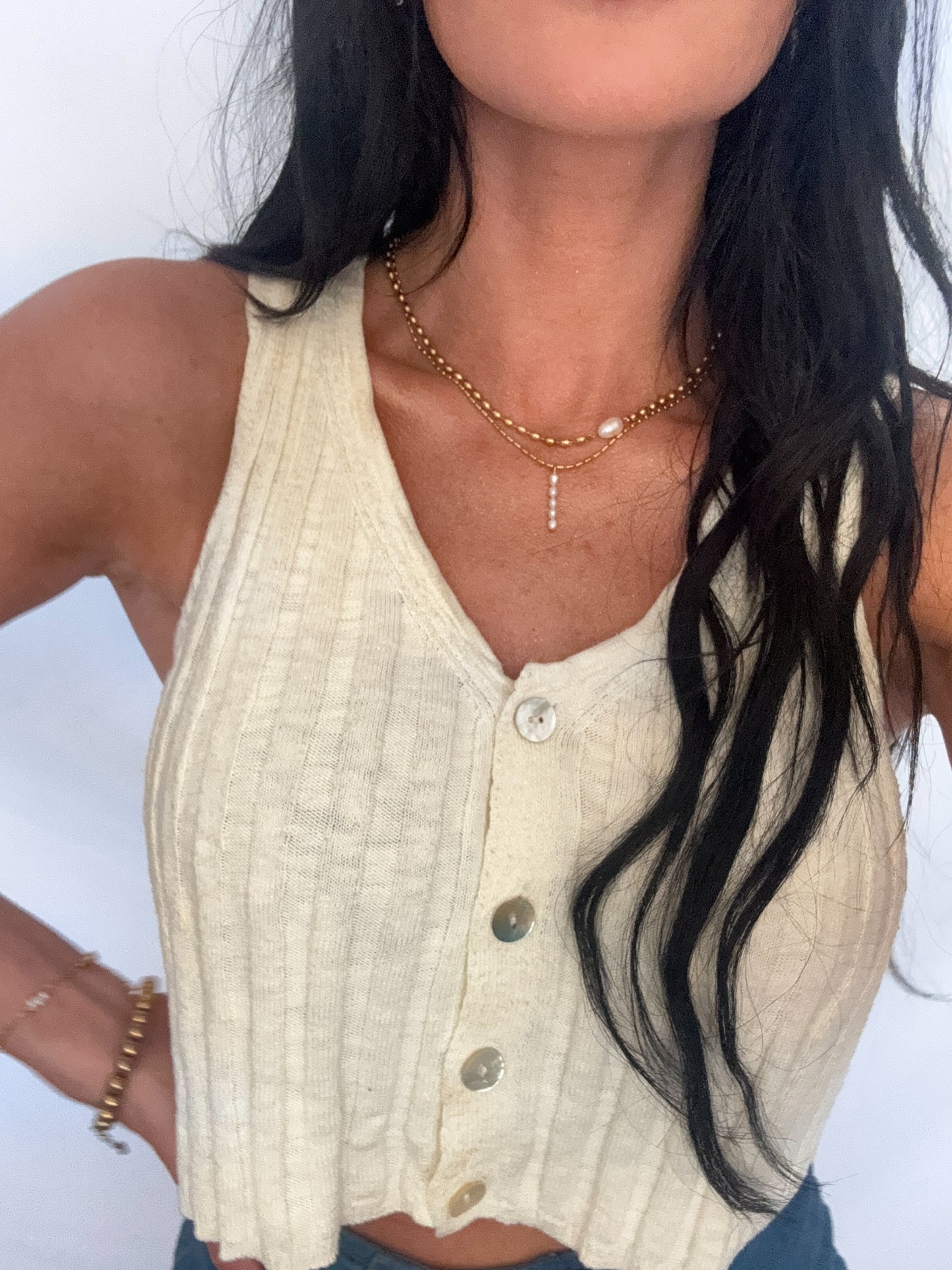 Leah Dainty Pearl Necklace