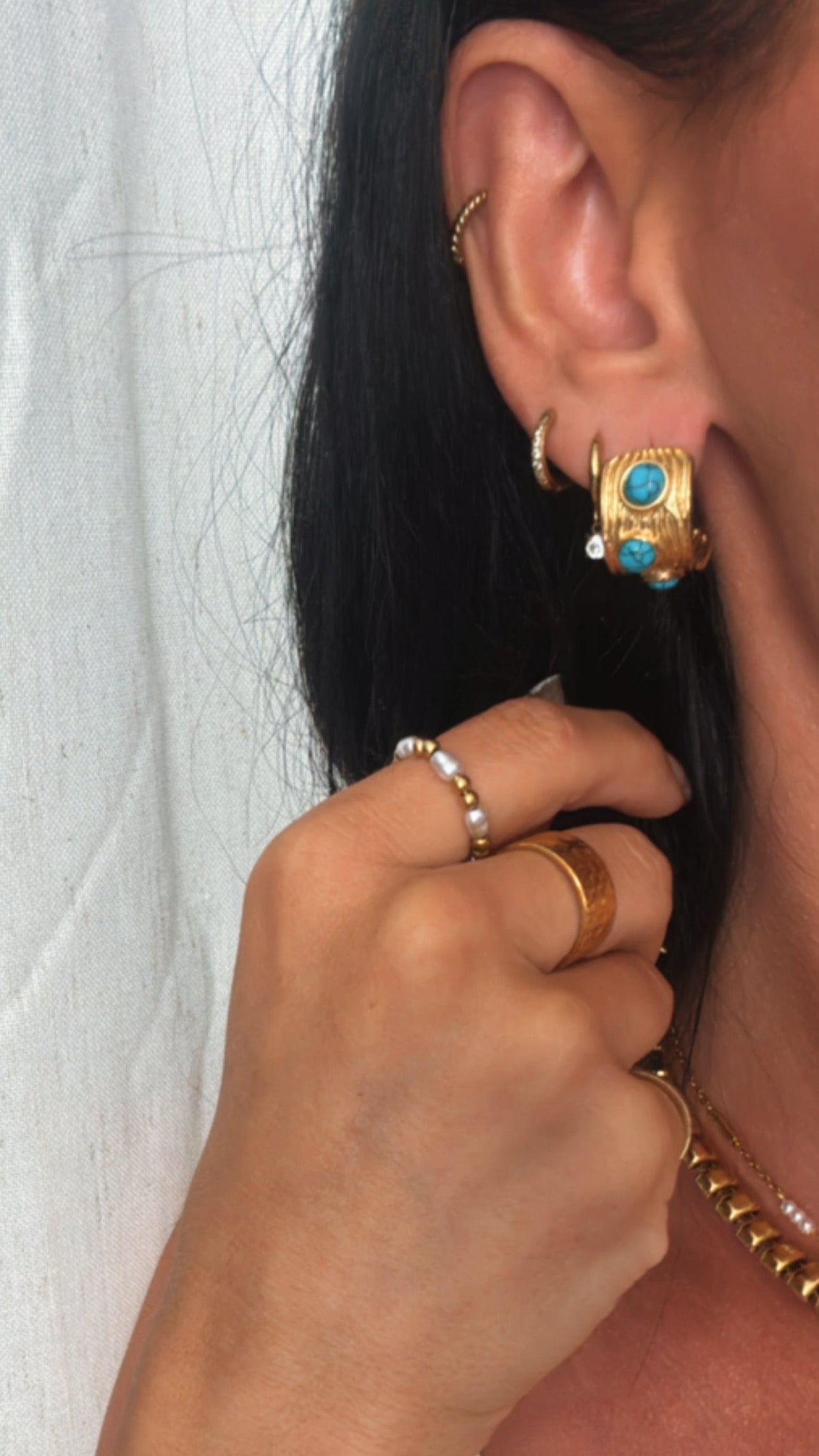Troy Pearl Earrings