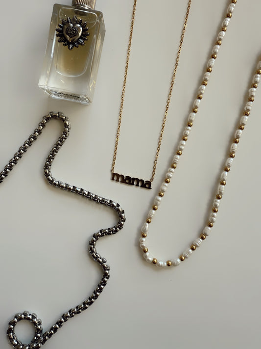 Mama Necklace