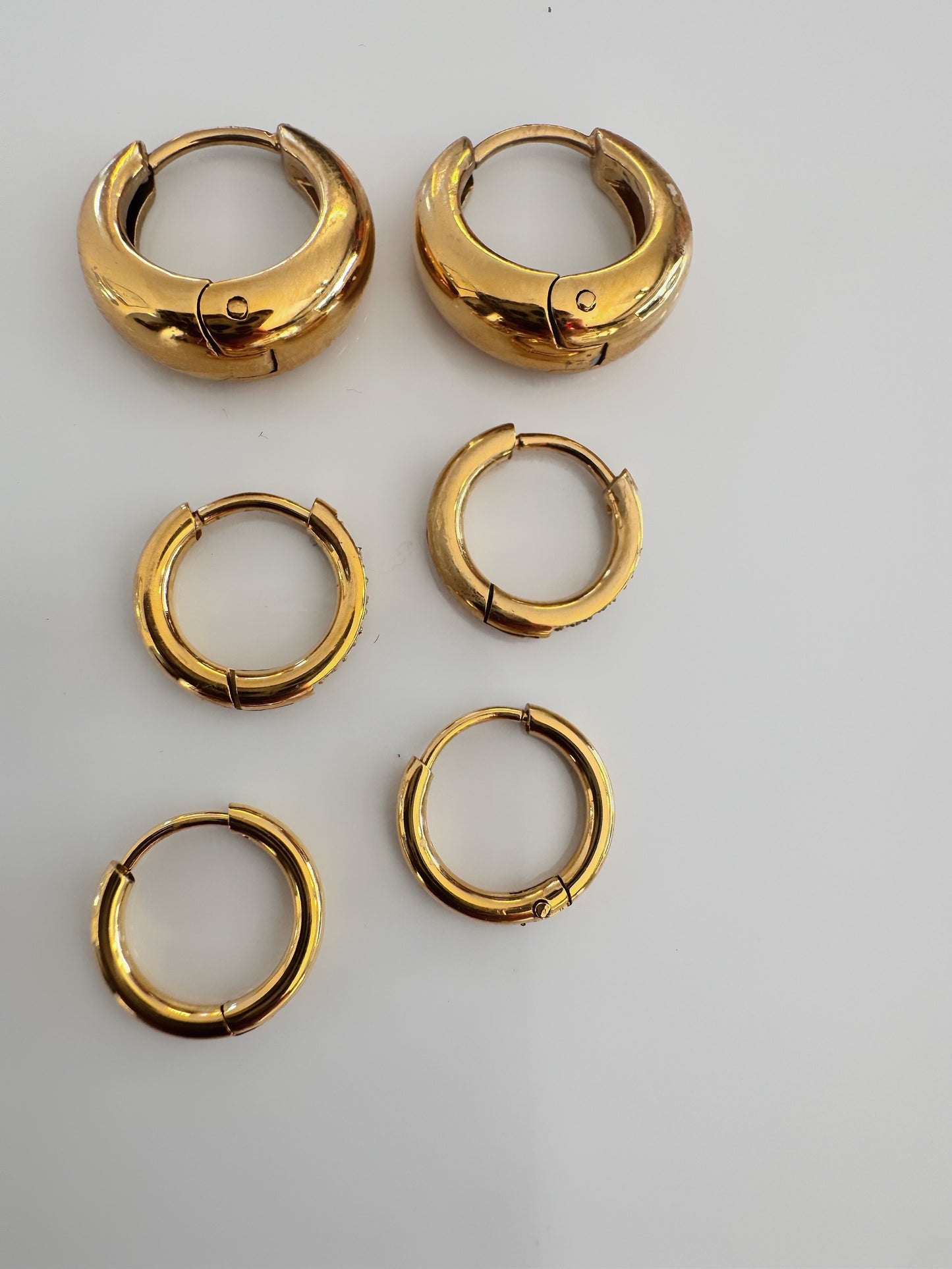 Golden Essentials Huggie Set