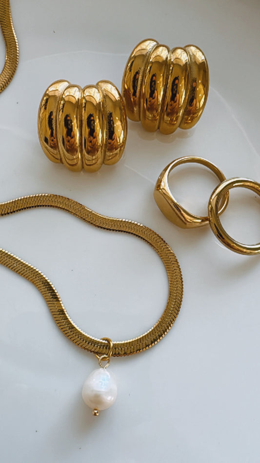 Classic Pearl Drop Necklace