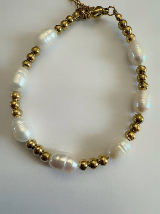 Santorini Vacation Pearl Bracelet
