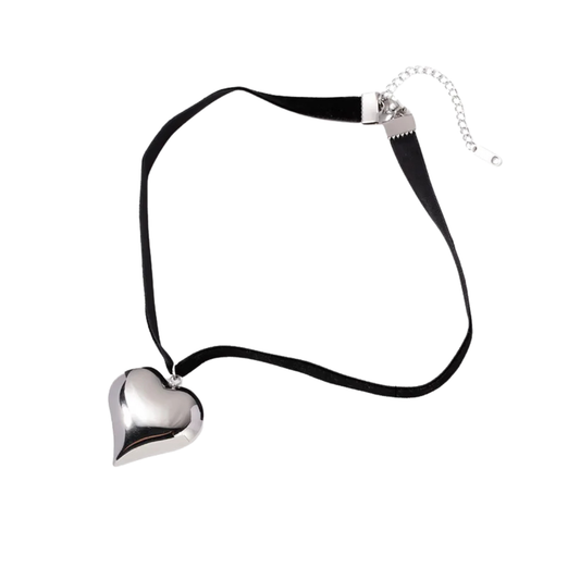 Mira Heart Choker