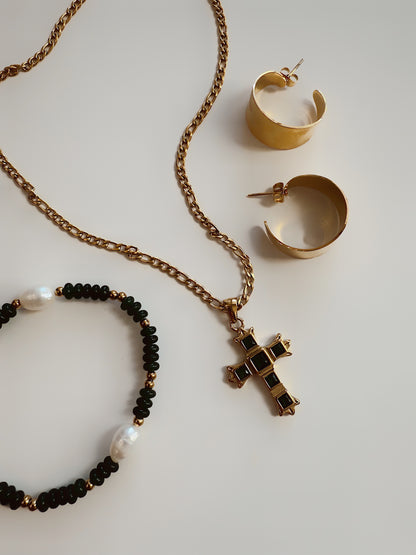 Amelia Emerald Cross