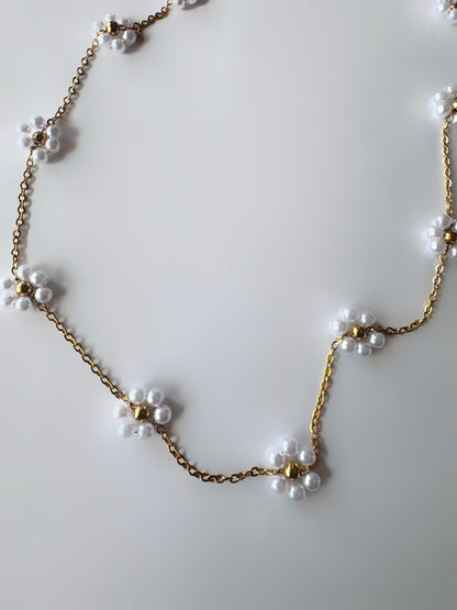 Daisy Necklace
