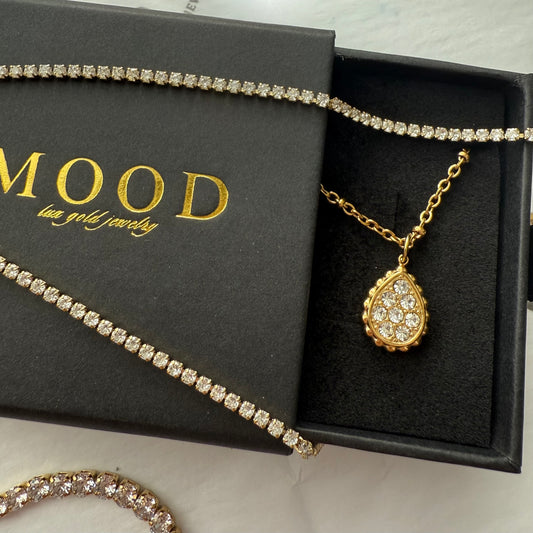 Renley Pendant Necklace