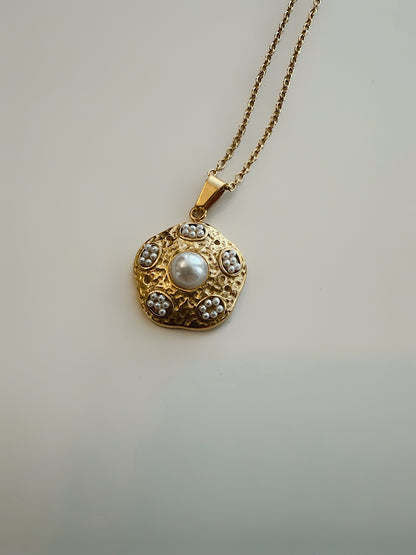 Palma Pearl Necklace