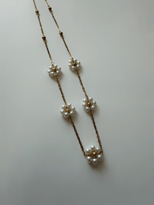 Daisy Necklace