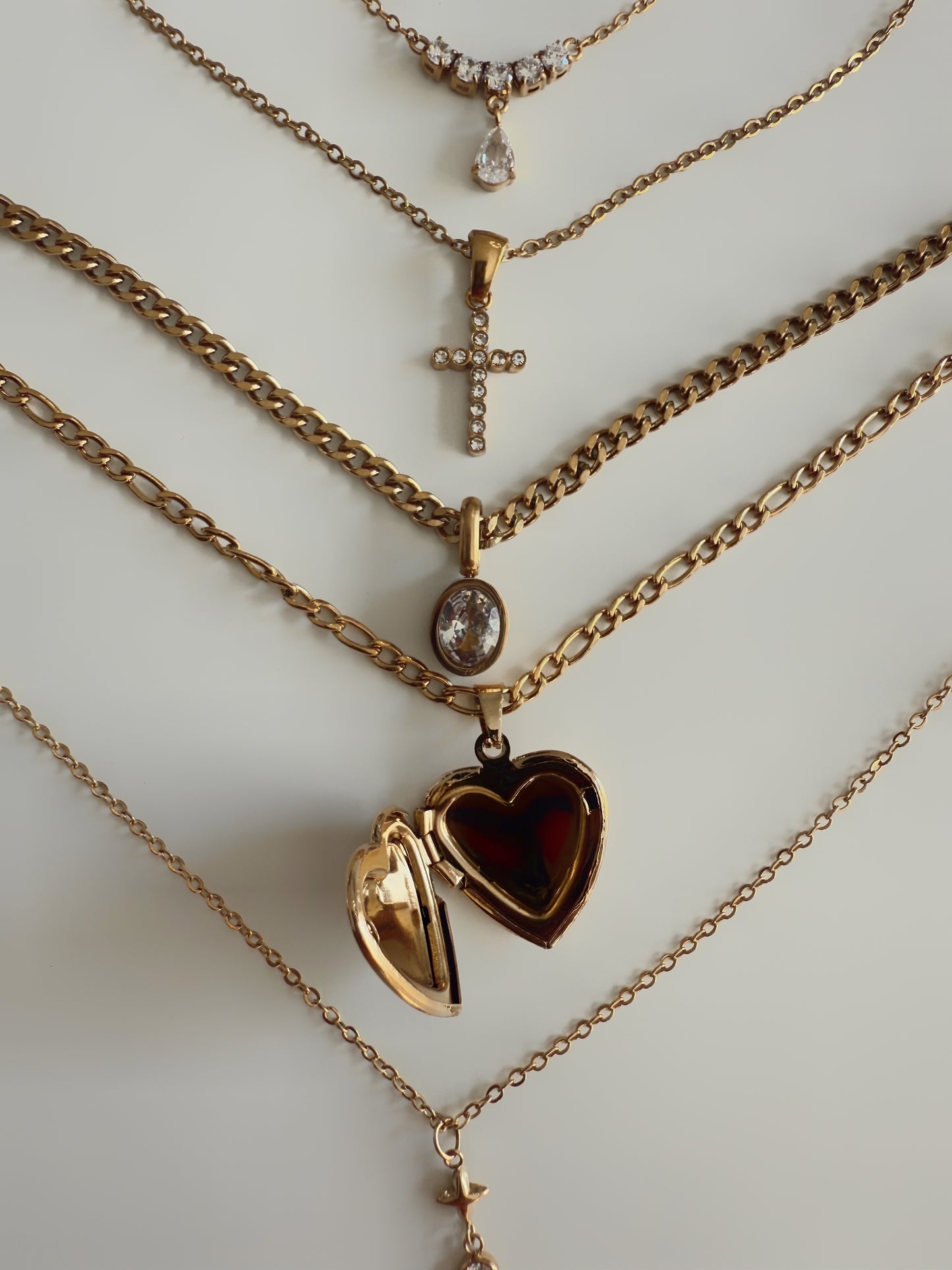 Vintage Heirloom 5 Piece Layered Set