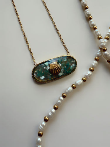 Capri Shell Necklace