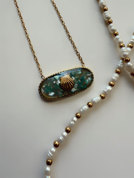 Capri Shell Necklace