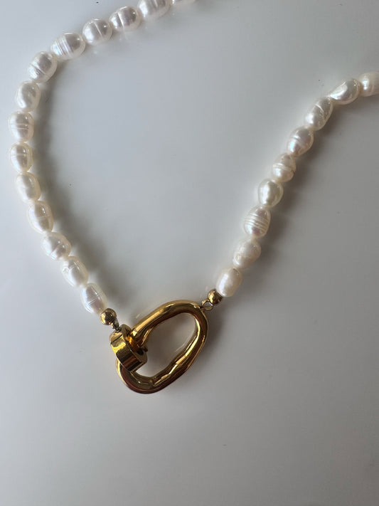 Joah Pearls Necklace