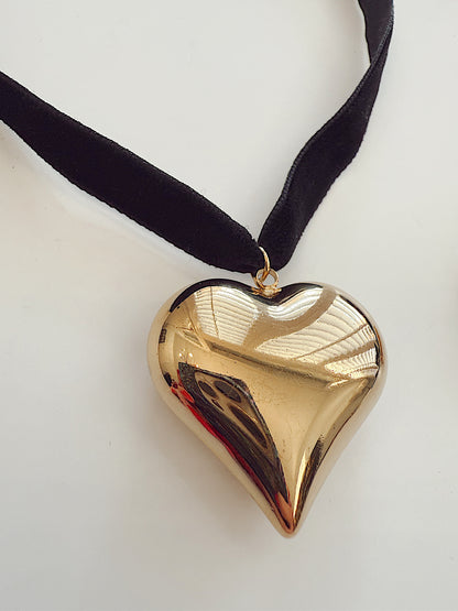 Mira Heart Choker