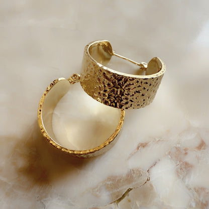 Lucia Hoops