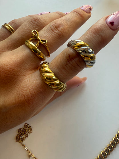 French Twist Ring