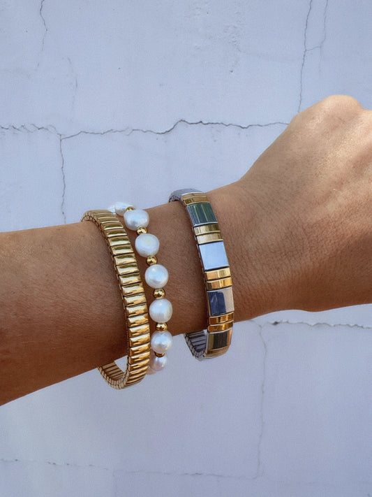 Cala Pearl Charm Bracelet