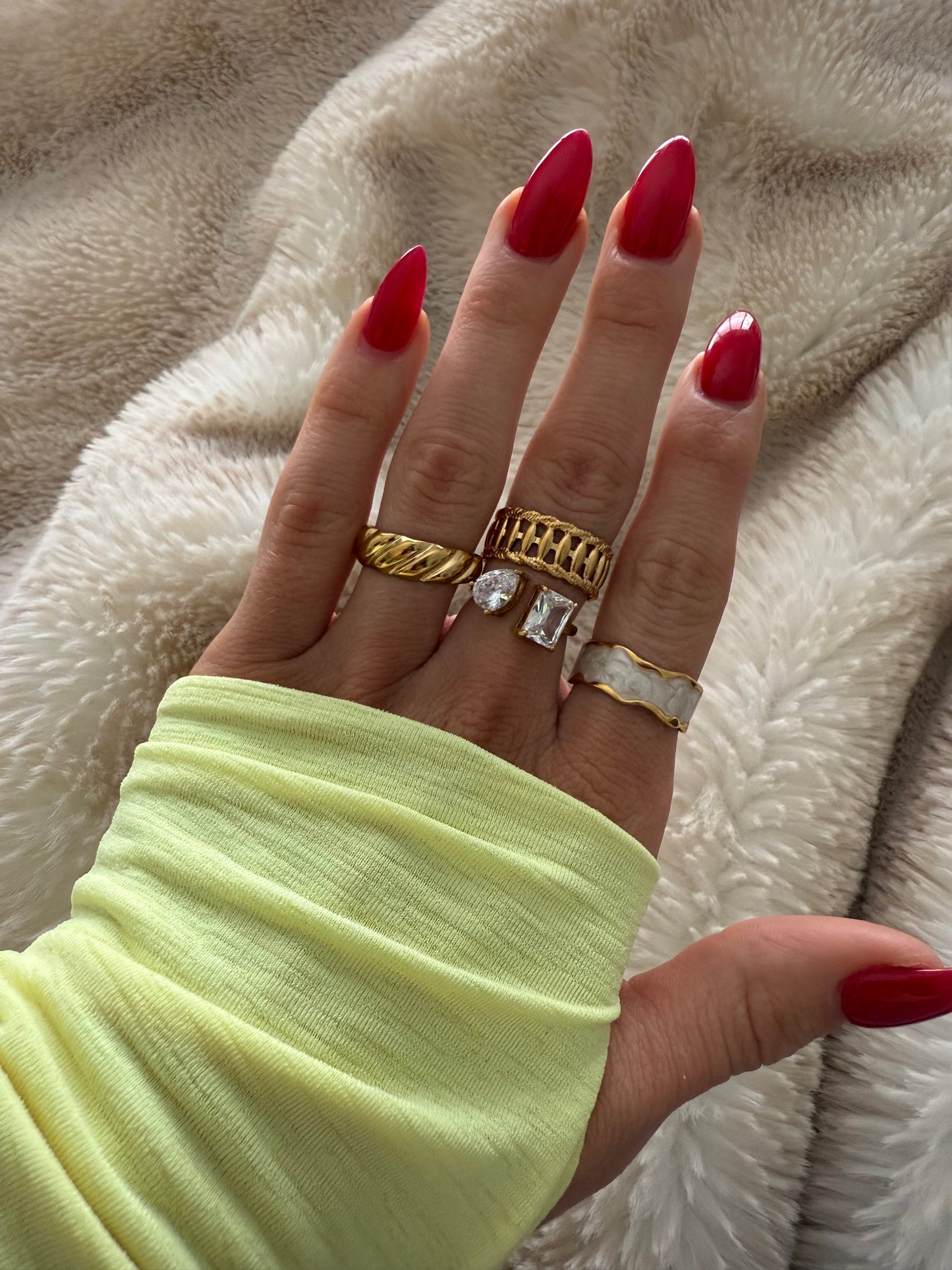 FAVORITES RING SET (4 Piece!)