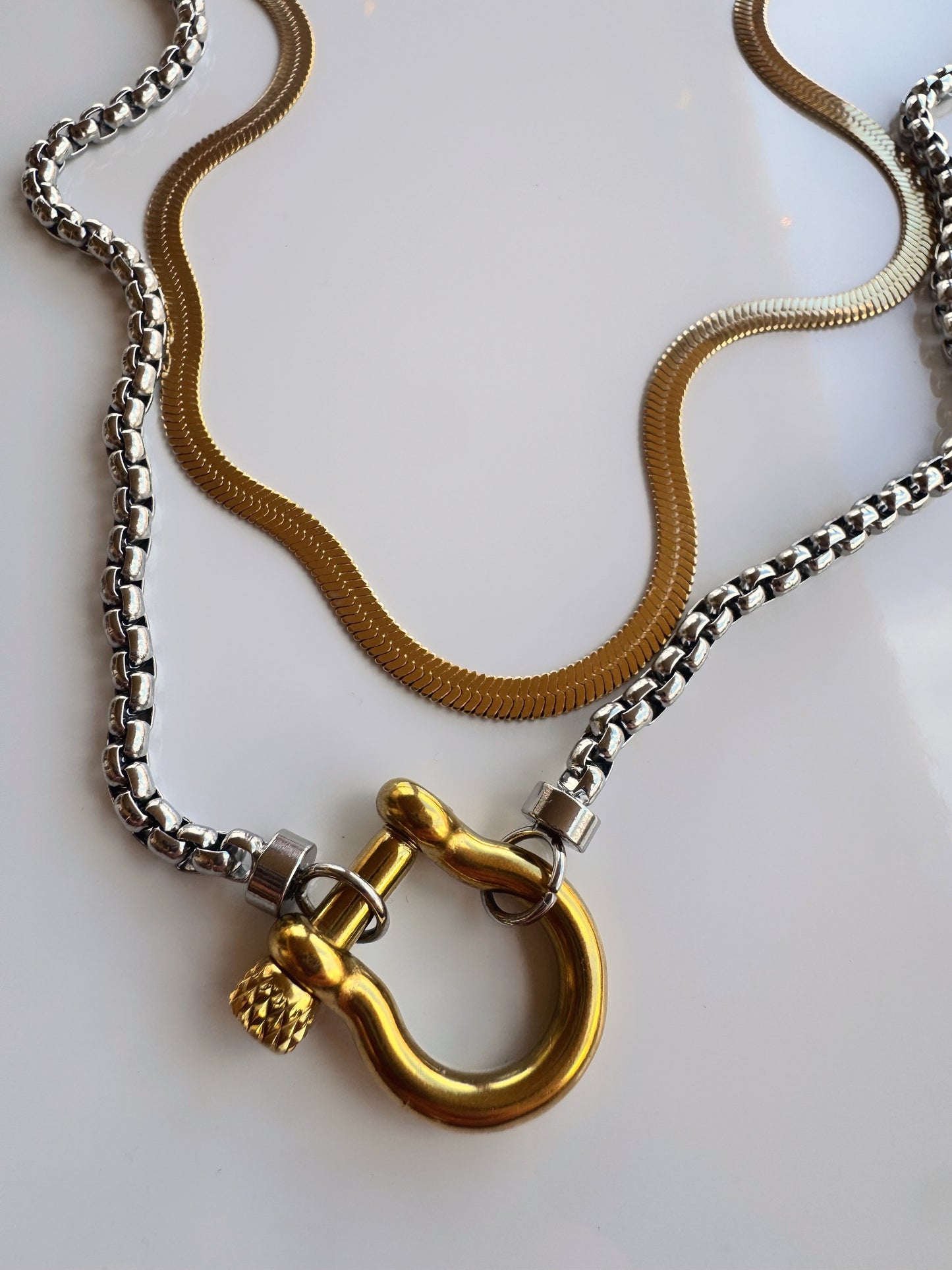 Bold Gold Herringbone Chain