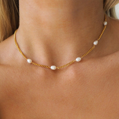 Harper Pearls Necklace