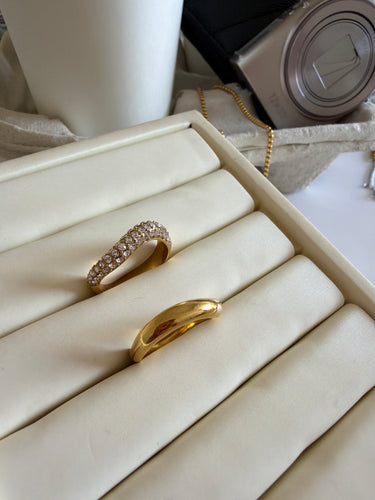 Wave Ring (2 Styles)