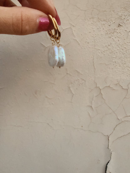 Drift Pearl Earrings