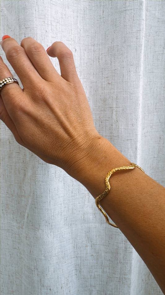 Golden Resort Bangle