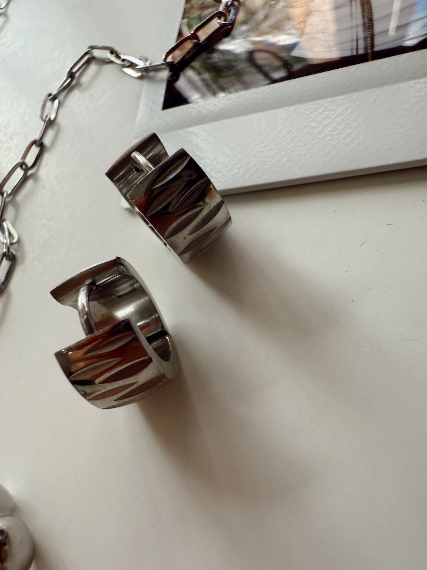 Lane Textured Huggies