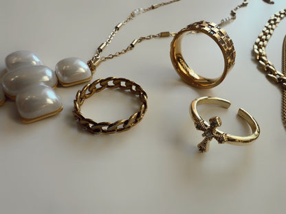 Reverie Cross Open Ring