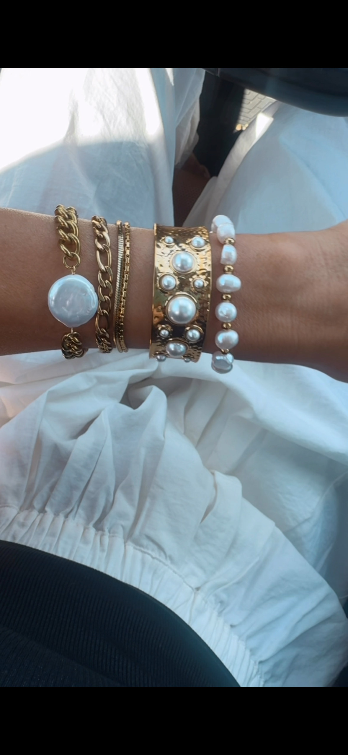 Golden Shell Bracelet