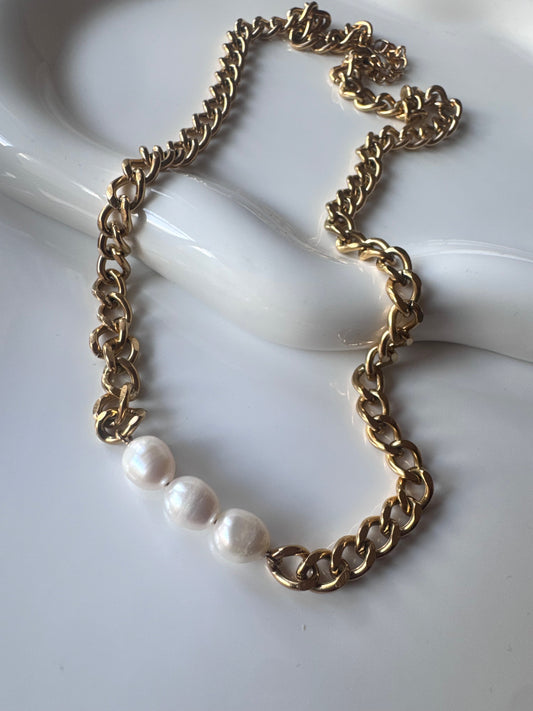 Athena Pearls Stacking Chain