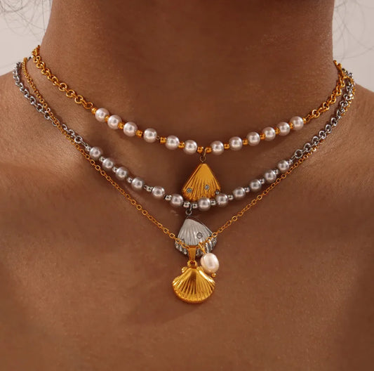 Golden Shell Necklace