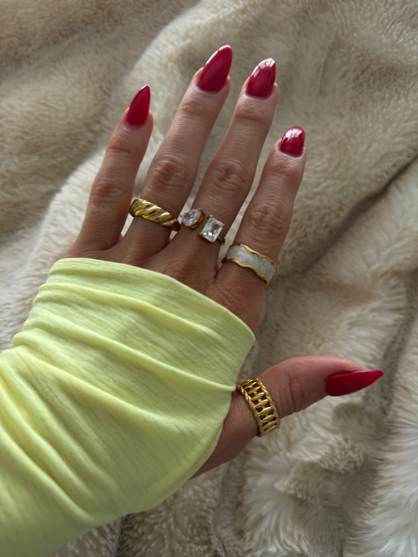 FAVORITES RING SET (4 Piece!)