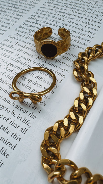 Royal Black Ring