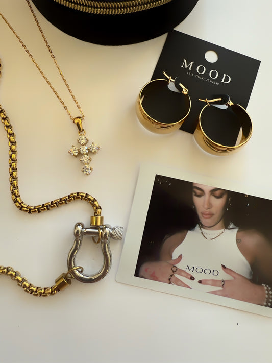 Luca Diamond Cross Necklace