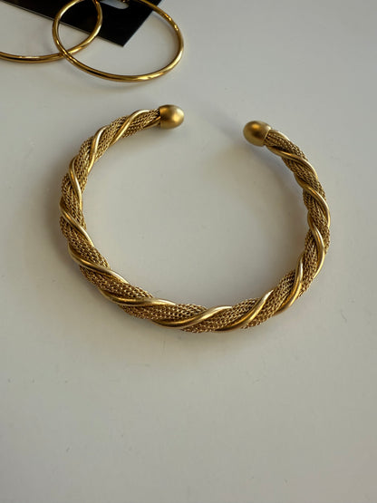Threaded Gold Arm Cuff