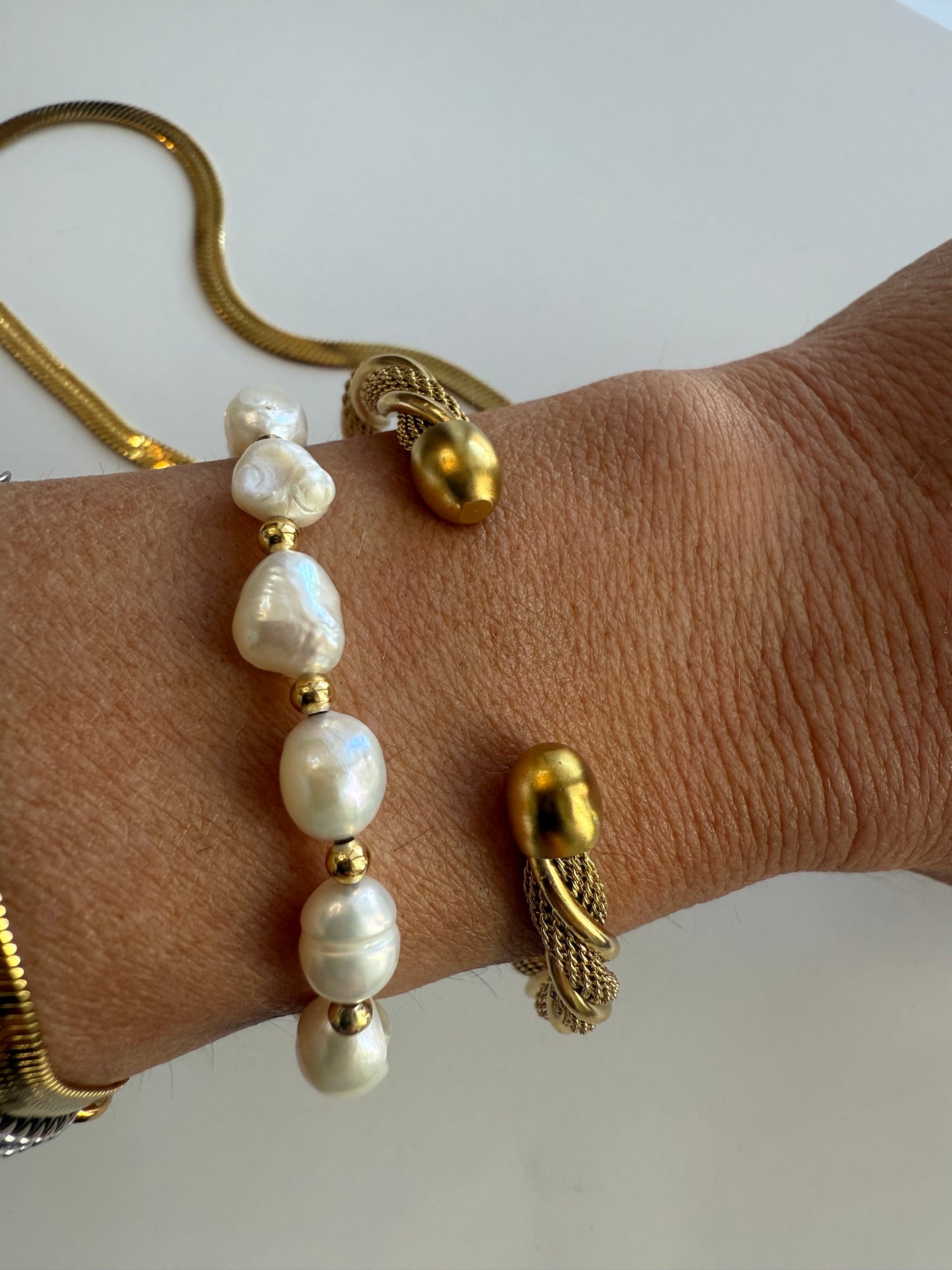 Threaded Gold Arm Cuff