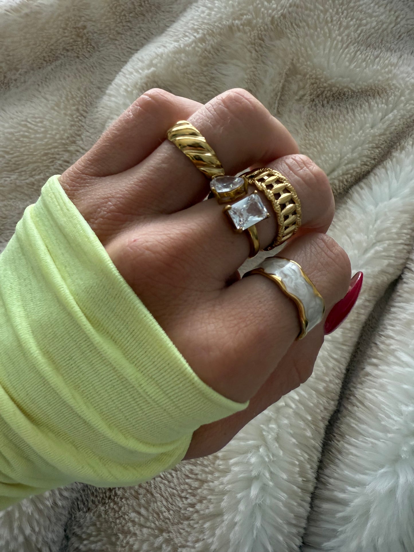 FAVORITES RING SET (4 Piece!)